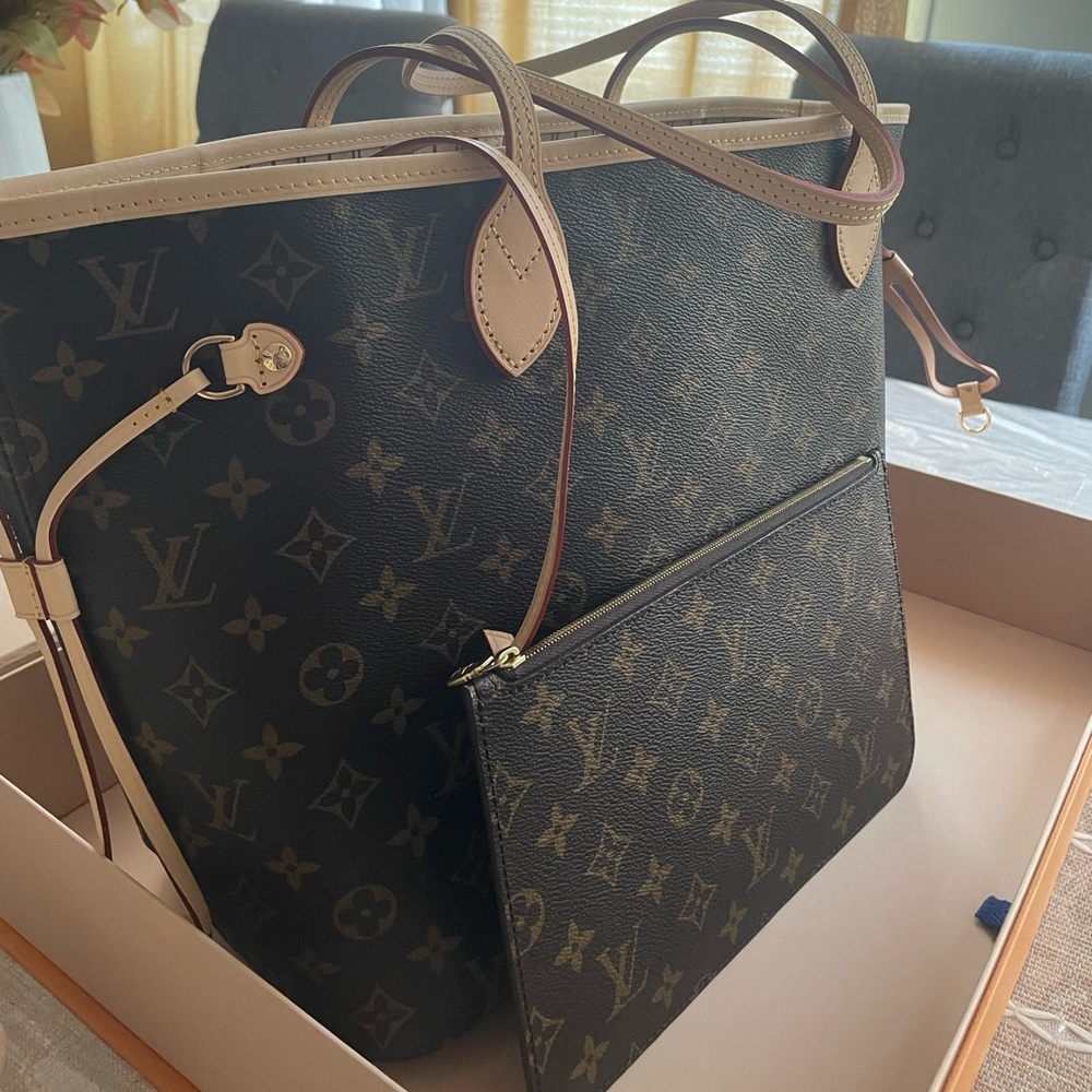 Louis Vuitton Neverfull MM